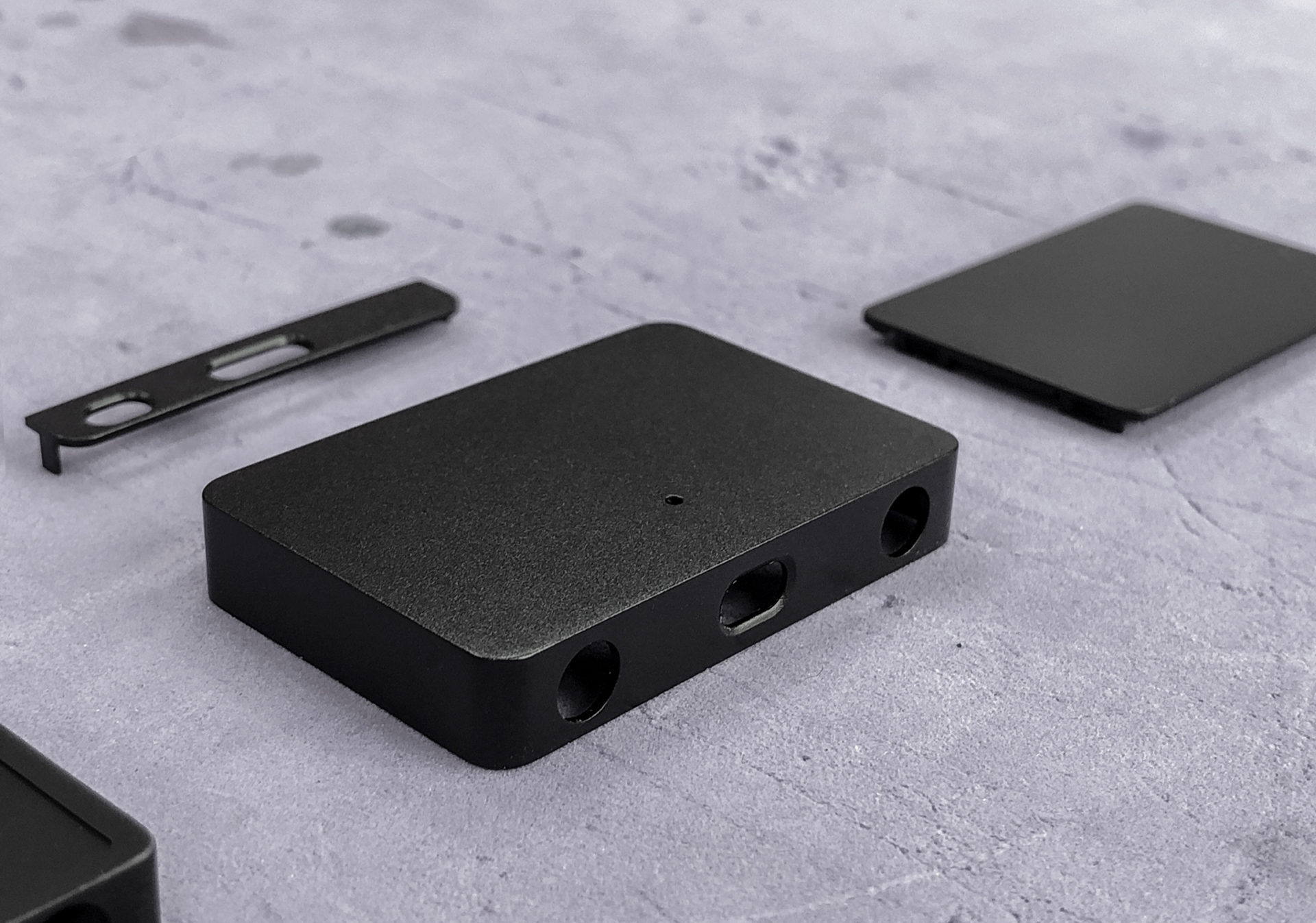 VAROGuide_Portfolio_Rear_Pers